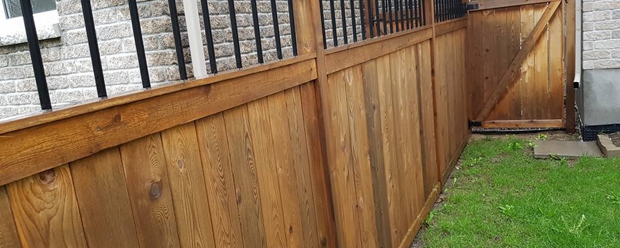Wood Fence with top accent